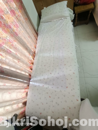 Single box bed 4ft by 7ft